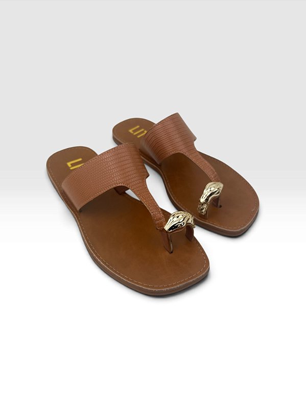 Sandalia Rasteira Littz Com Tira Metalizada E Detalhe Dourado Caramelo/Ouro