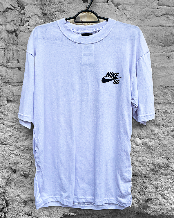 Camiseta Oversized NIKE - Branca