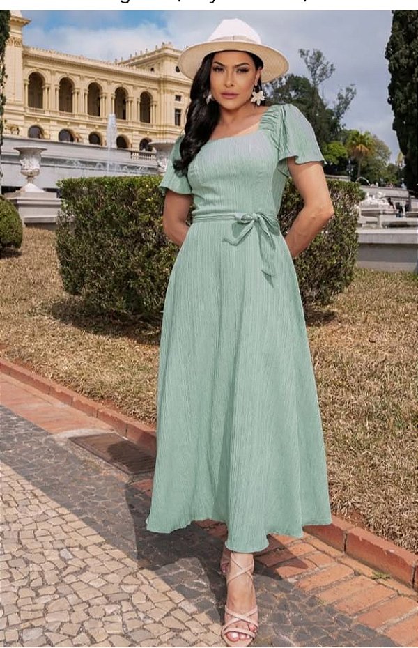 Vestido Marcela - Elegância e Conforto para Todas as Ocasiões