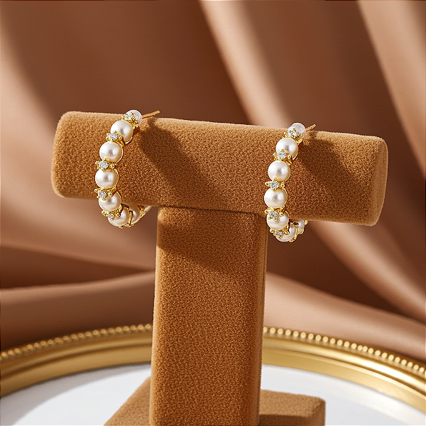 Brinco Argola Pérolas & Brilho – Banhado a Ouro 18K