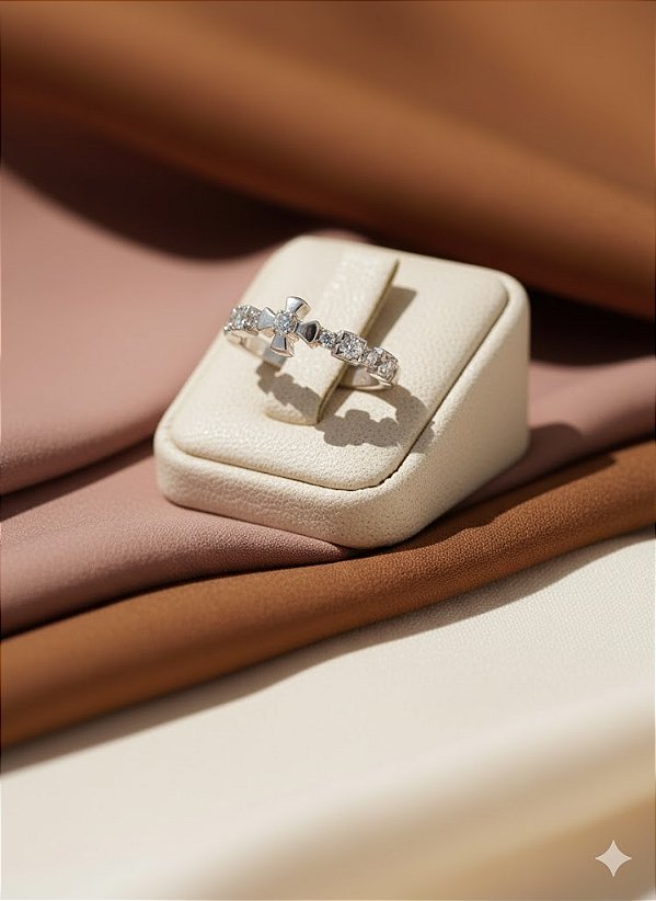 Anel Terço Delicado Cruz de Luz Banhado a Prata 925 e Zircônia - TAM 15