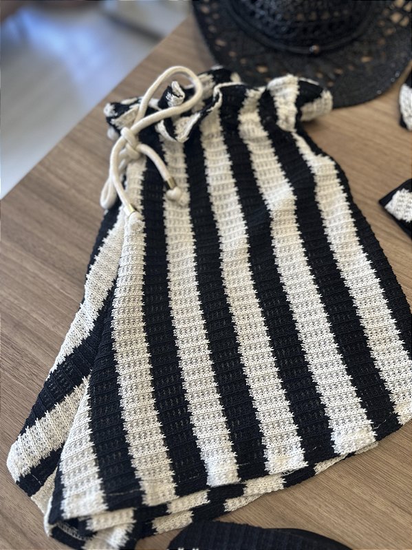 Short tricô Búzios