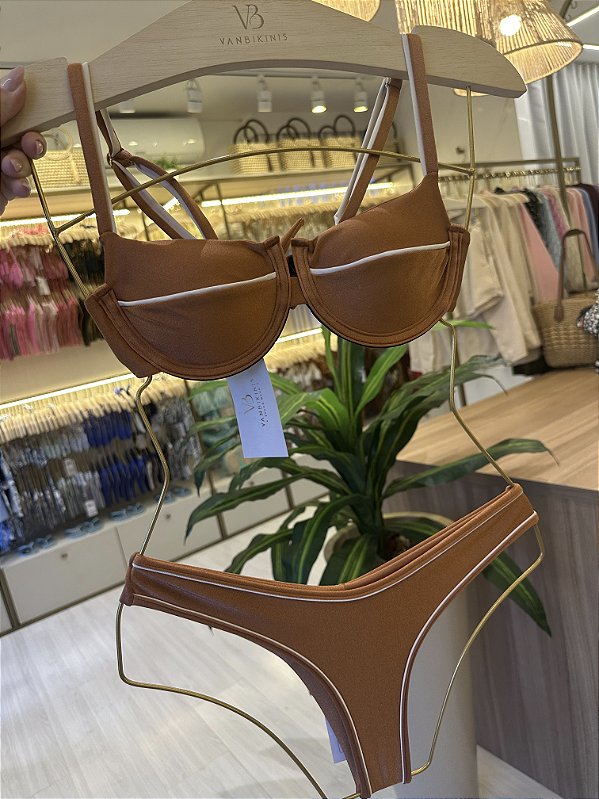 Top meia taça 093 friso + calcinha asa delta friso Glow marrom e off