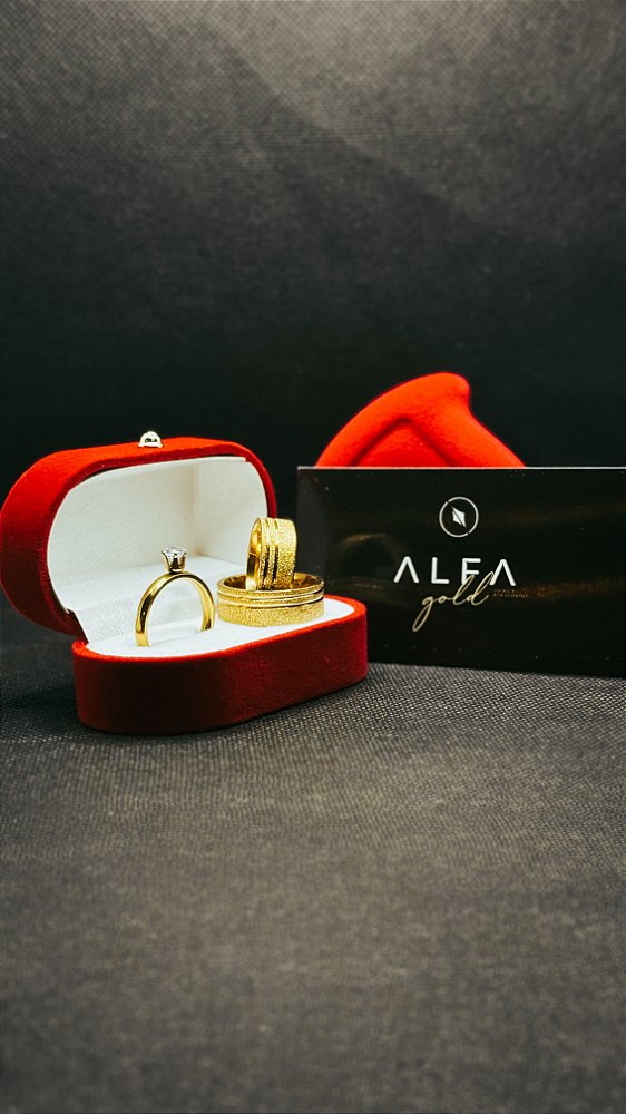 Par de alianças Dourada 2 frisos Diamantada (8mm)