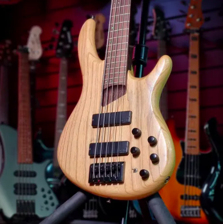 Baixo 5 Cordas Ativo Cort B5 Natural Bartolini Hipshot (Usado)