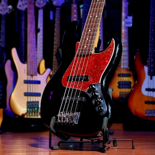 Baixo 5 Cordas Ativo Fender Deluxe Jazz Bass Black