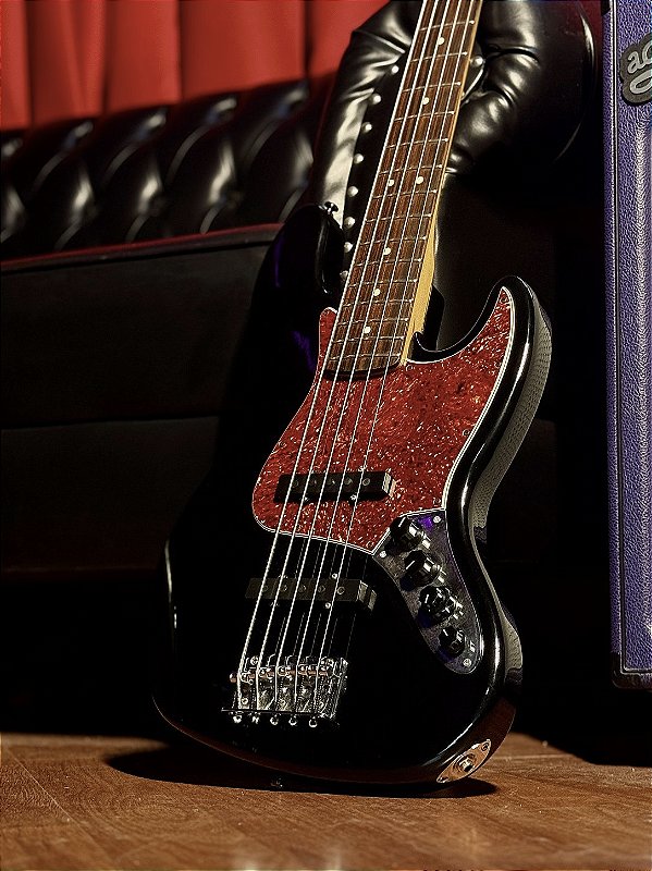 Baixo 5 Cordas Ativo Fender Deluxe Jazz Bass Black
