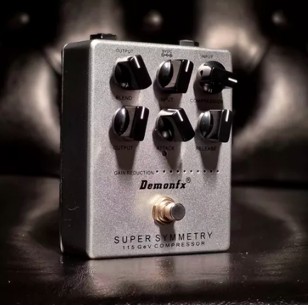 Pedal Para Baixo Demonfx Super Symmetry 115 Gev Compressor (USADO)