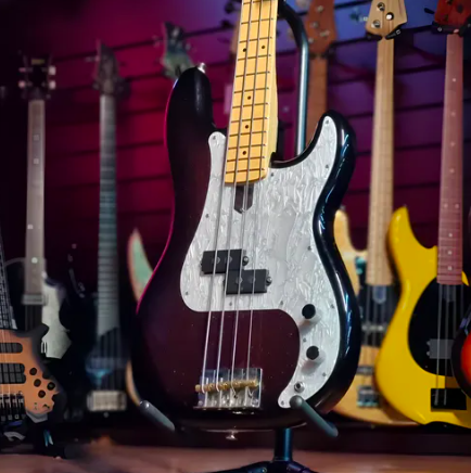 Baixo 4 Cordas Studebaker Precision Bass Red Sparkle (Usado)