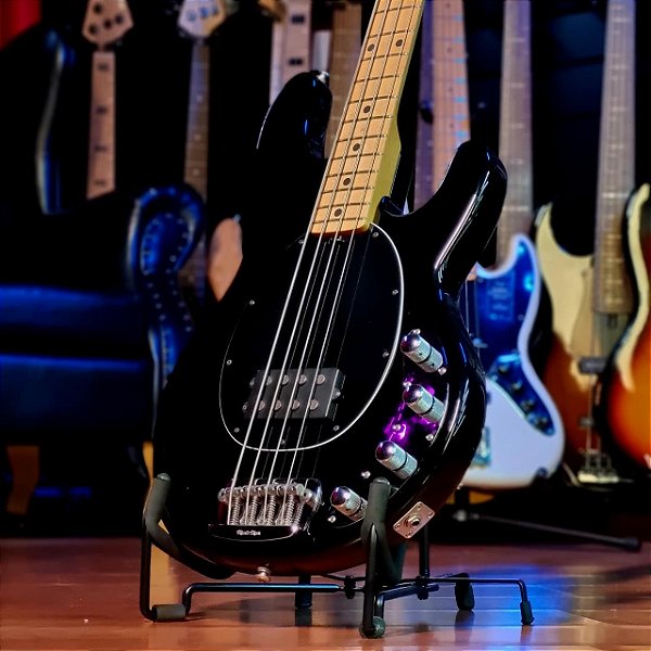 Baixo 4 Cordas Music Man StingRay 3 EQ H Black 2006