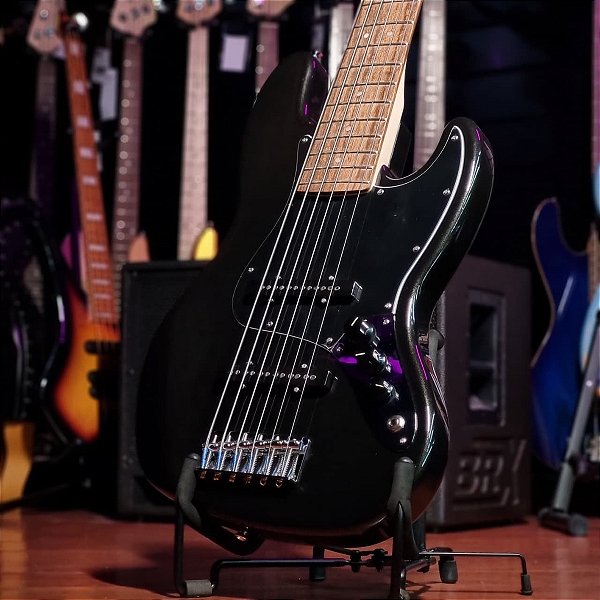 Baixo 6 Cordas Squier By Fender Affinity Jazz Bass Black