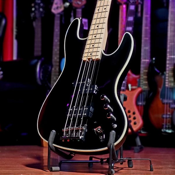 Baixo 4 Cordas Tribe SF-4 Custom Solid Black