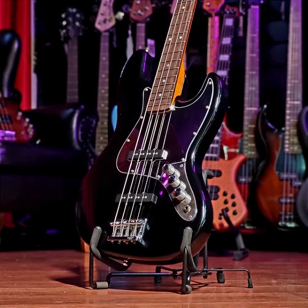 Baixo 4 Cordas Squier by Fender Jazz Bass Gotoh Black