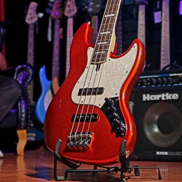 Baixo 4 Cordas Ativo Sire Marcus Miller V7 Bright Metallic Red