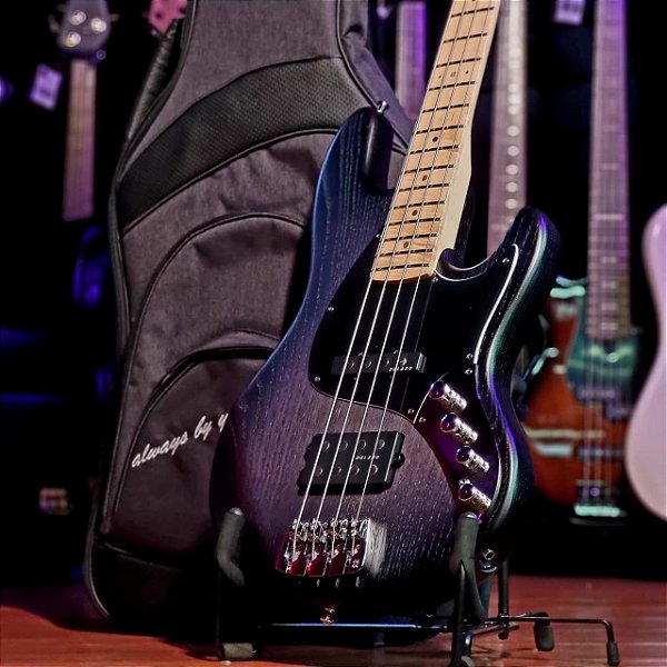 Baixo 4 Cordas Ativo Sandberg California TM Superlight Blackburst