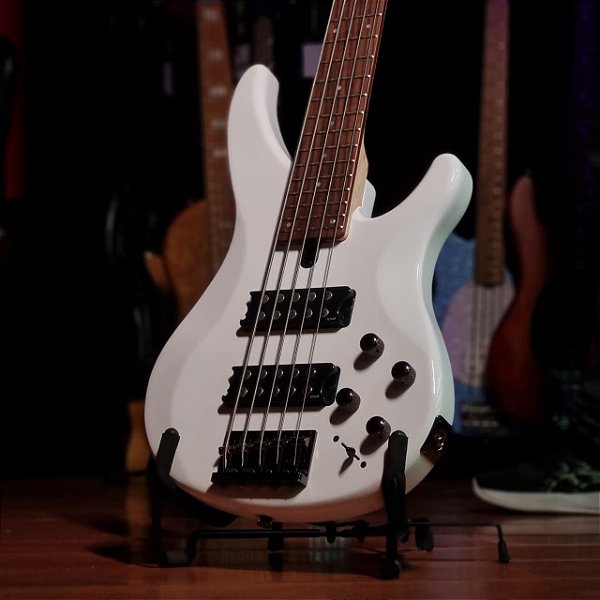 Baixo 5 Cordas Ativo Yamaha Trbx305 White
