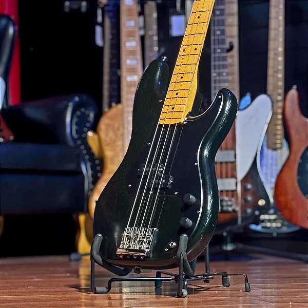Baixo 4 Cordas Fender Precision Bass Signature Roger Waters