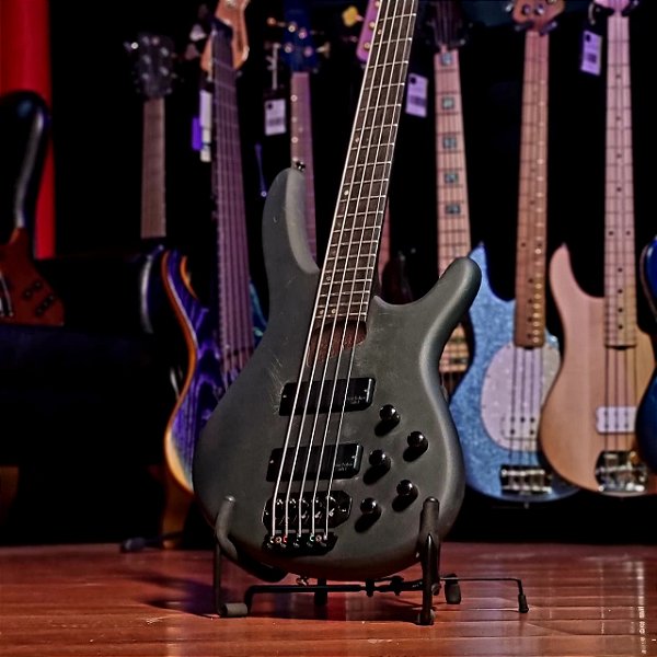 Baixo 5 Cordas Ativo Cort B5 Black Korea