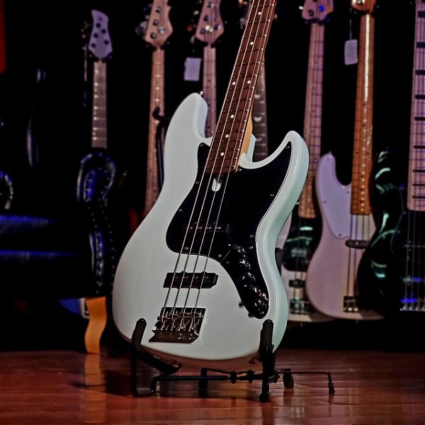 Baixo 4 Cordas Sire Marcus Miller V3 Sonic Blue