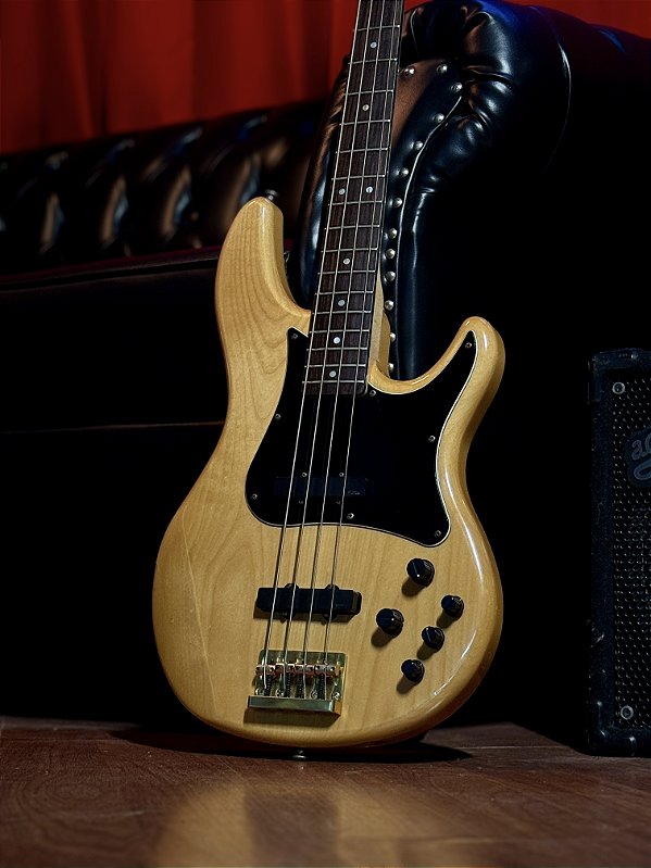 Baixo 4 Cordas Ativo Yamaha BB1500A Natural