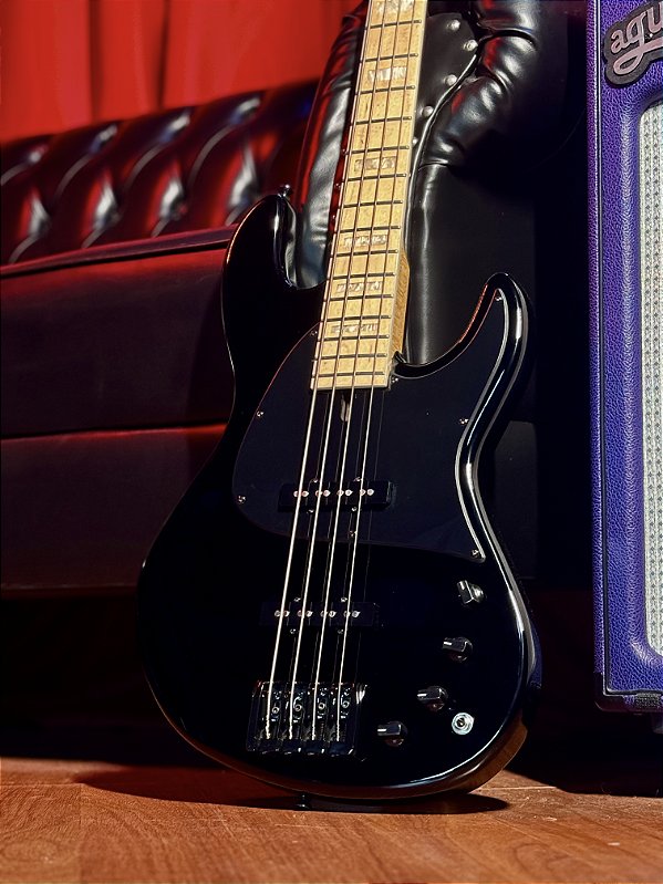 Baixo 4 Cordas Ativo EWA Signature Celso Pixinga Black