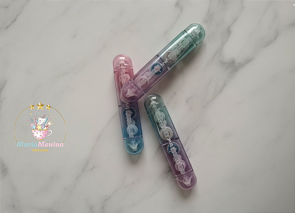 Corretivo e cola em fita - 2 em 1