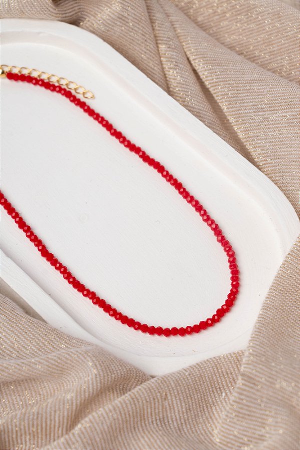 COLAR CURTO DE CRISTAIS VERMELHO RUBI