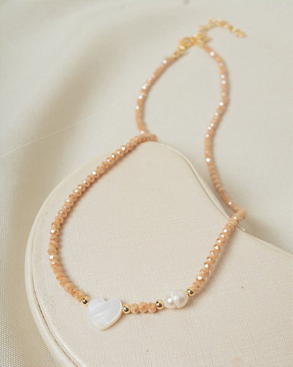 Colar Cristal com Coração Madrepérola