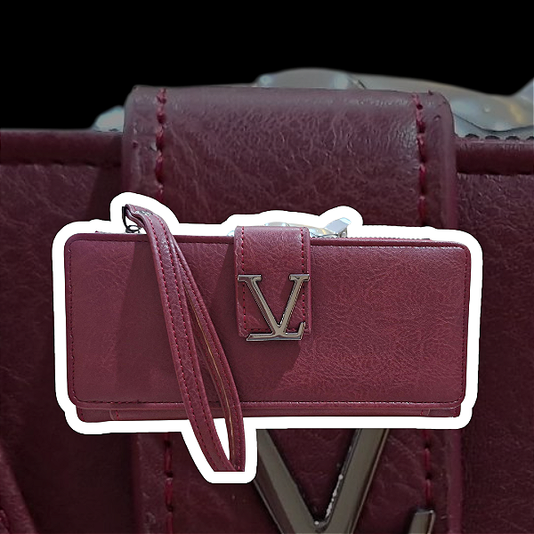 Carteira de Mão Feminina V Clássica em Couro Sintético – Vinho Luxo