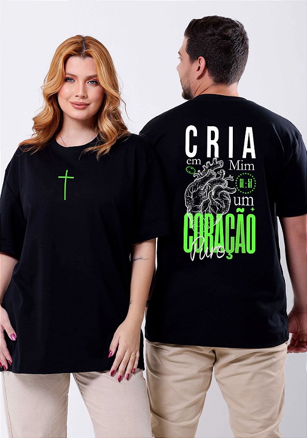 Camiseta Oversized Cria Em Mim um Coração Puro- Preto