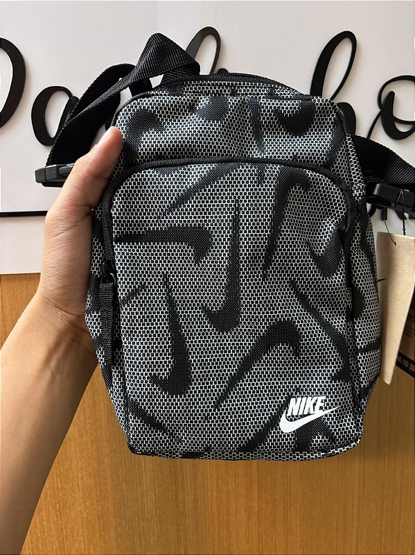 BONÉ NIKE MULTI SWOOSH