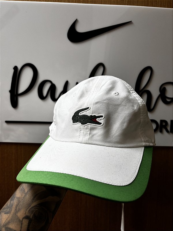 BONÉ CONTRASTE BRANCO E VERDE