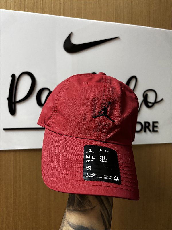 BONÉ JORDAN VERMELHO TACTEL