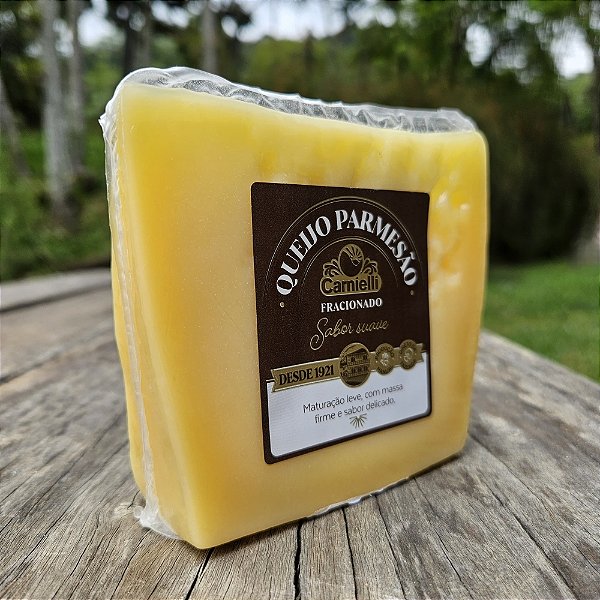 Queijo Carnielli Parmesão Suave (270g)