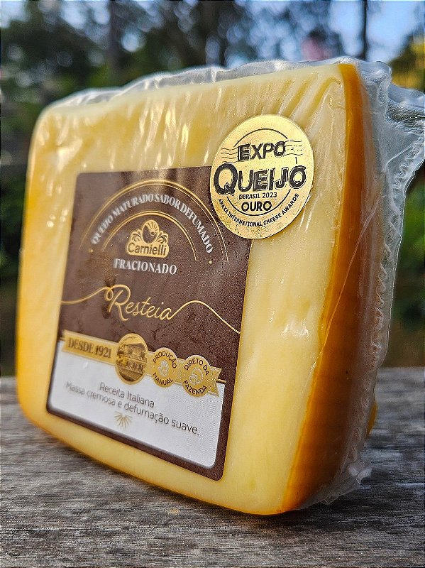 Queijo Carnielli Maturado Resteia Defumado (430g)