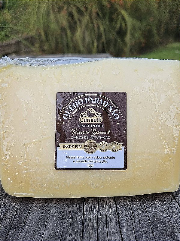 Queijo Carnielli Parmesão Reserva Especial - 24 meses (230gr)