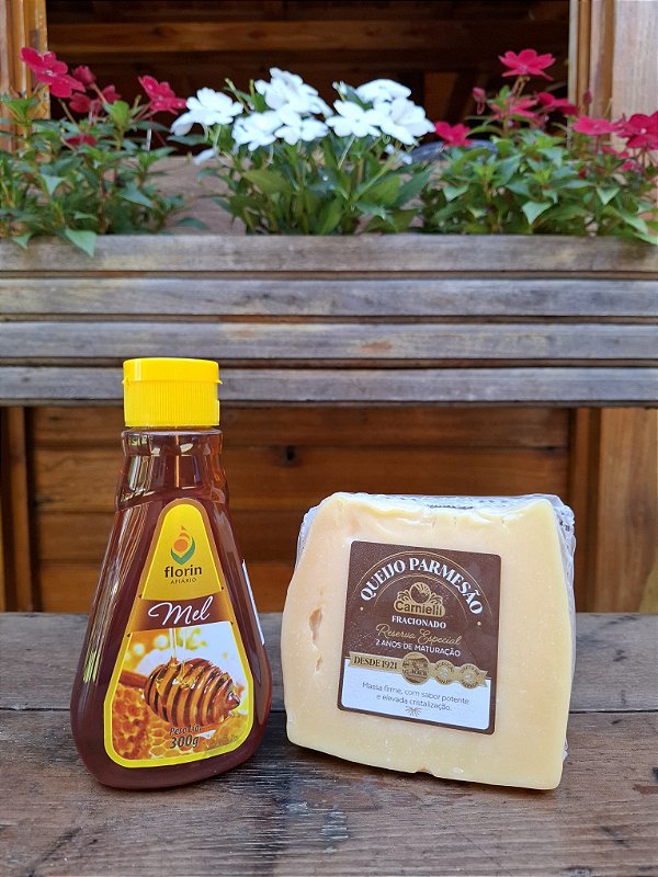 Kit - Queijo Parmesão Reserva Especial e Mel