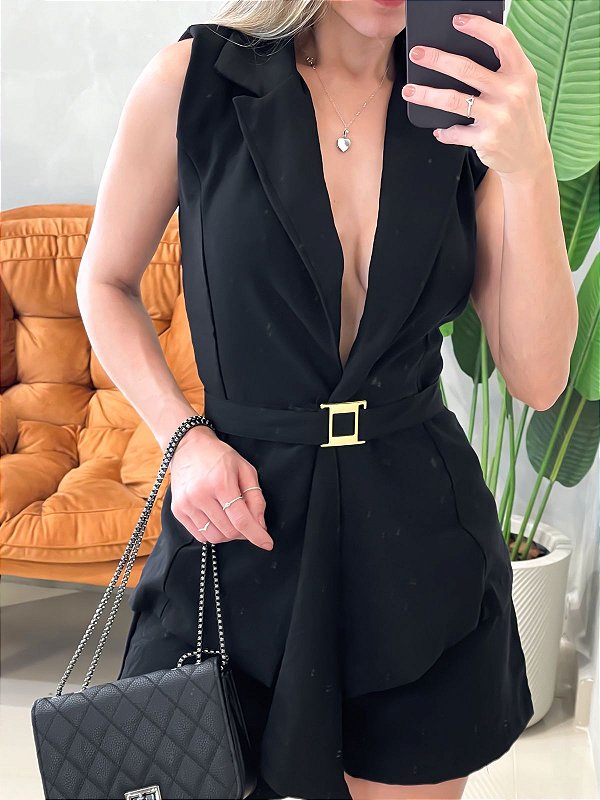 Conjunto em Alfaiataria Sensoriale Max Colete de Bico e Shorts Andrea Ref. 1659