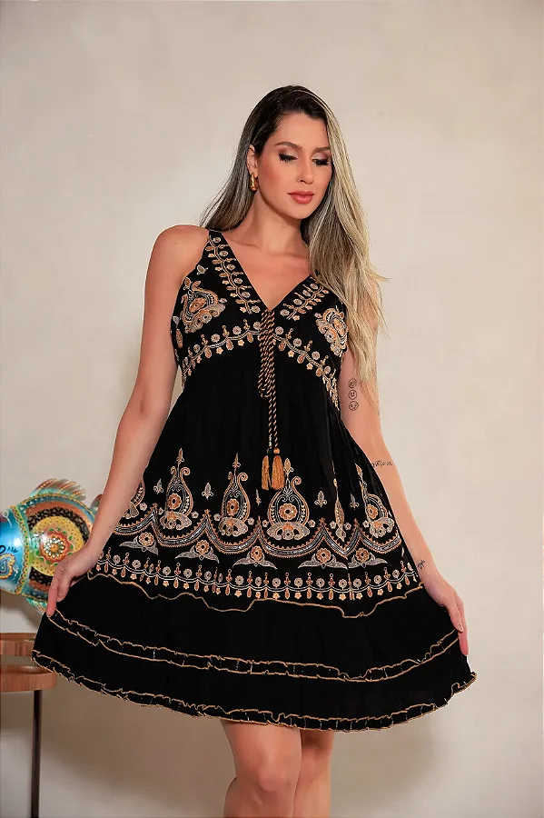 VESTIDO CURTO PRETO DECOTE V