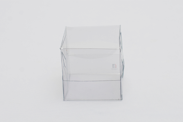 Caixa em PET Transparente Tampa e Fundo Separados 5X5X5/2 – Kit Com 500 Unidades - Pedidos acima de 1.000 unidades possuem condições comerciais especiais. Consulte nossa equipe.