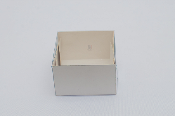 Caixa Com Tampa Pet e Fundo Cartão Triplex Branco 8X8X5 - Kit Com 500 Unidades - Pedidos acima de 1.000 unidades possuem condições comerciais especiais. Consulte nossa equipe.
