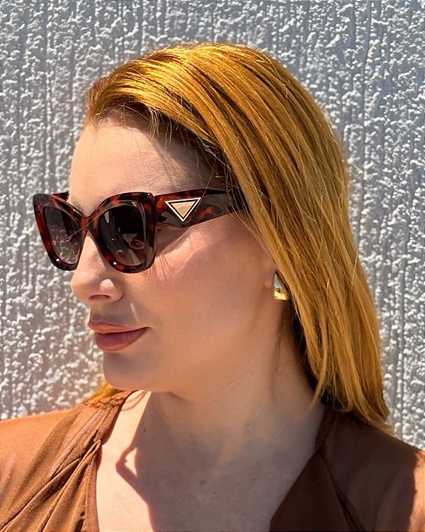 ÓCULOS DE SOL TARTARUGA