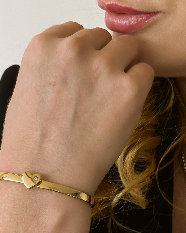Bracelete Semi Joia Coração Minimalista Dourado
