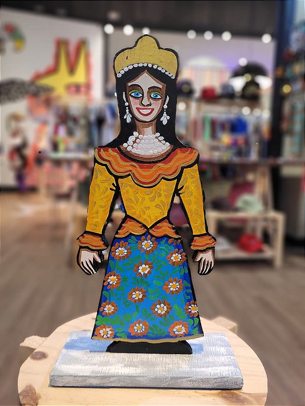 Escultura Mulher do Dia - João Andrade