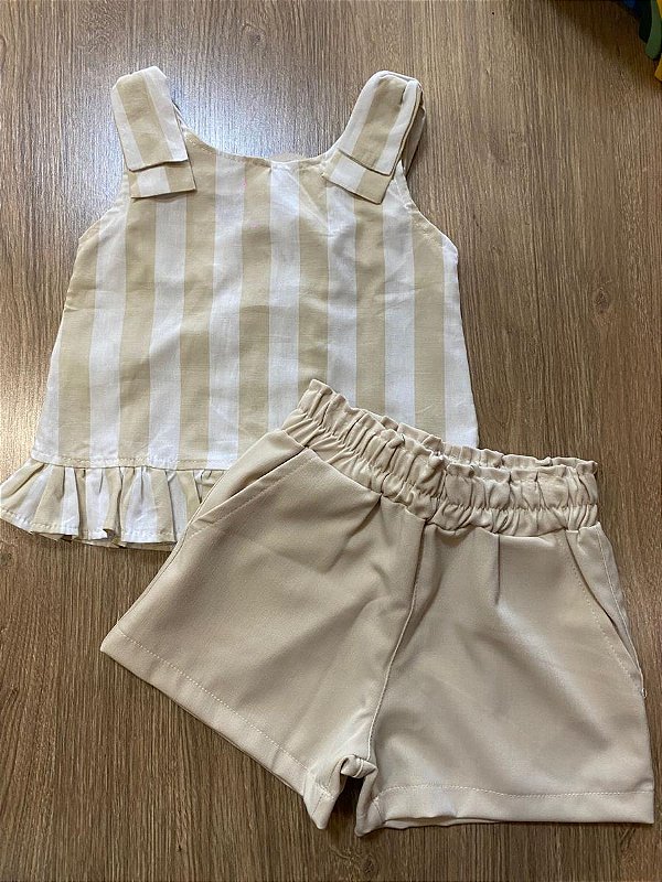 CONJUNTO BLUSINHA E SHORT VRASALON
