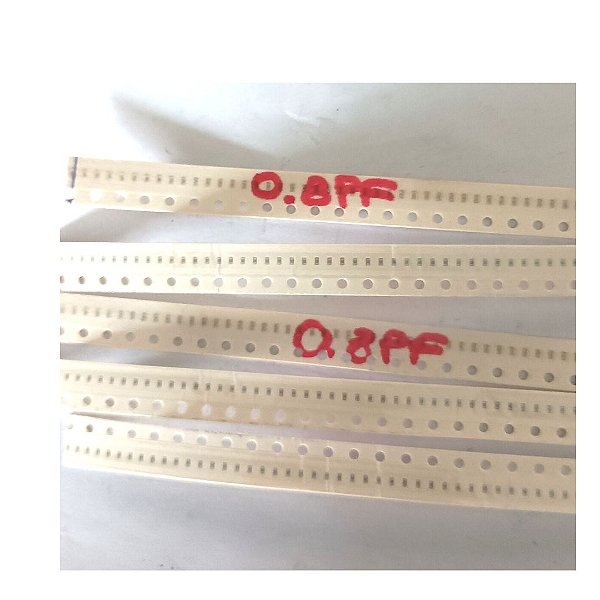 0,8pF X 50V  CAPACITOR SMD  0402  50 PECAS