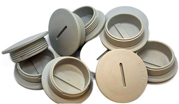 TAMPAO / PLUG REDONDO PA6 FURO M32 CZ - 20PÇS