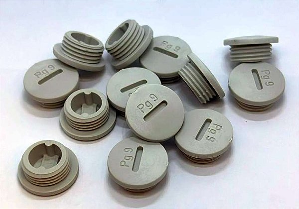 TAMPAO / PLUG REDONDO PA6 FURO PG9 CZ - 50PÇS