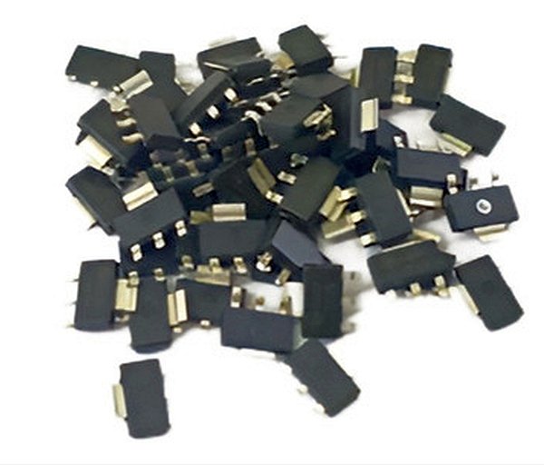 20 PÇS NCP1117ST 25T3 ou RC1117S25T ou CO31-1725  REG TENSÃO