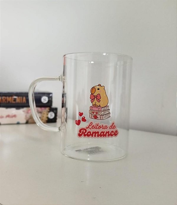 Caneca de vidro leitora de romance capivara